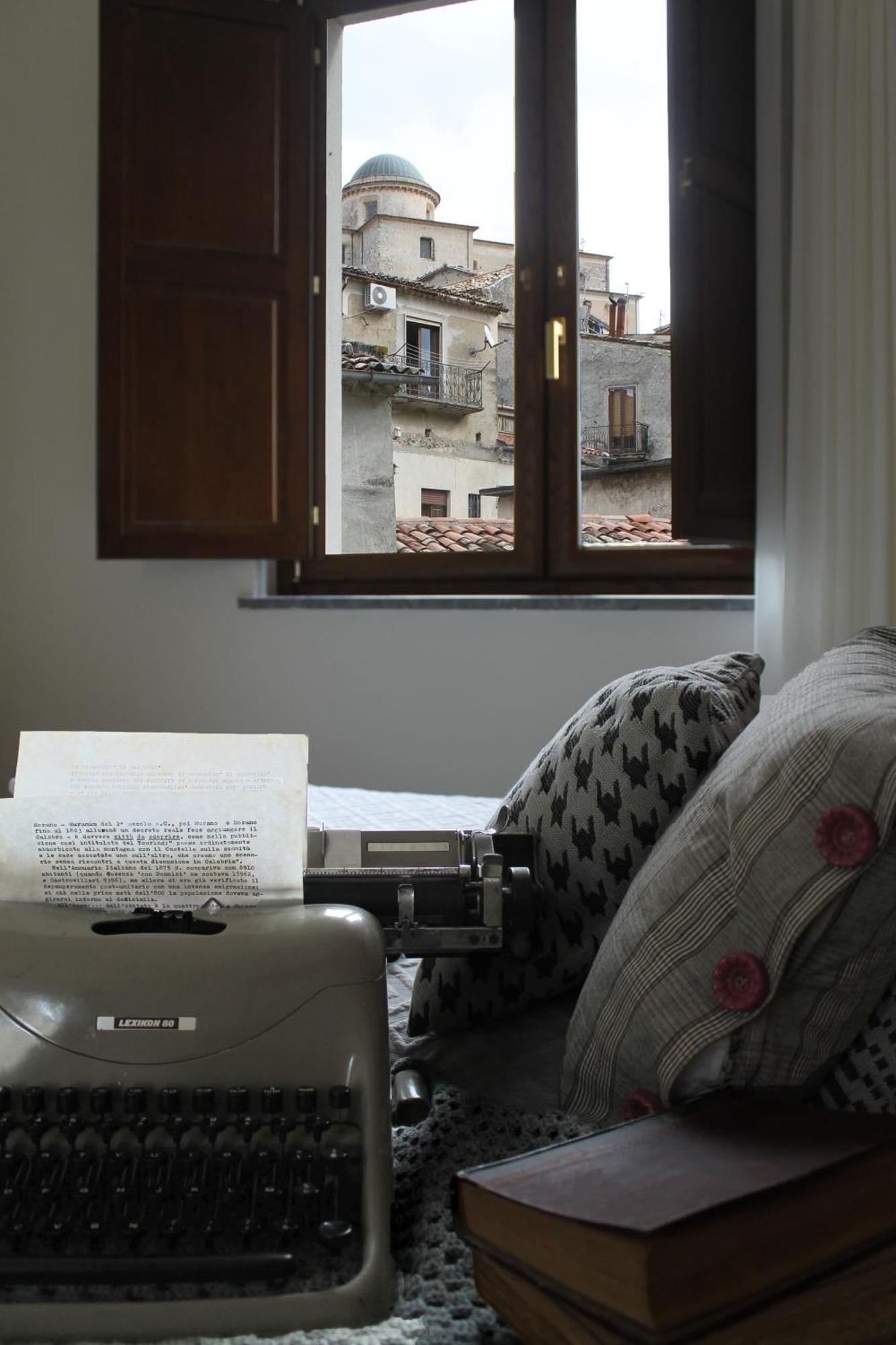 Albergo Meruo 莫拉诺卡拉布罗 外观 照片